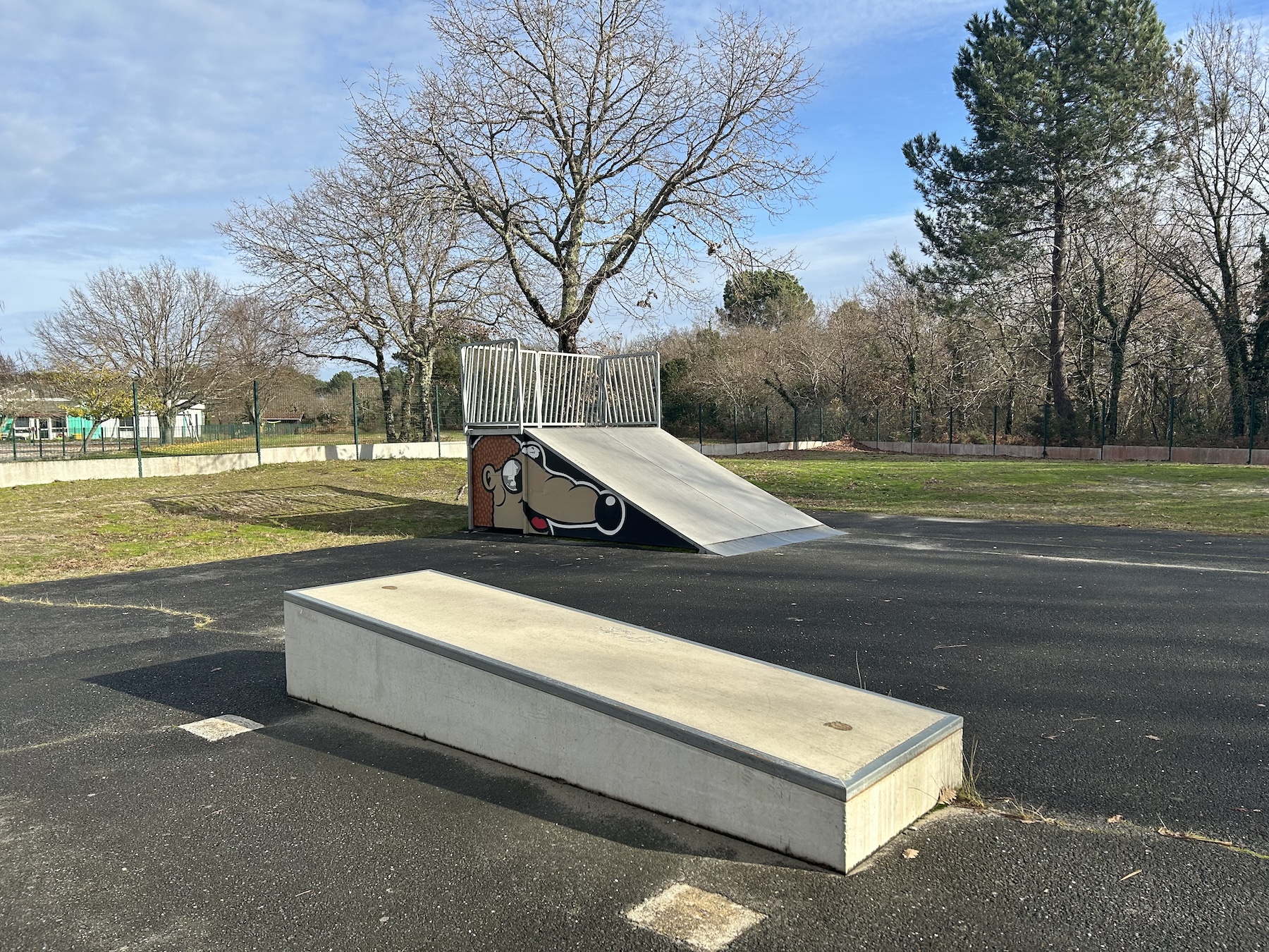 Complexe Sportif de Cassy skatepark